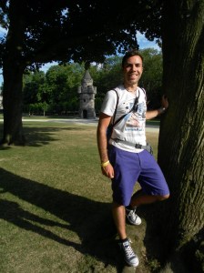 Nei parchi di Bruxelles spuntano torrette pseudo medievali