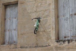 Bici sul muro Montpellier
